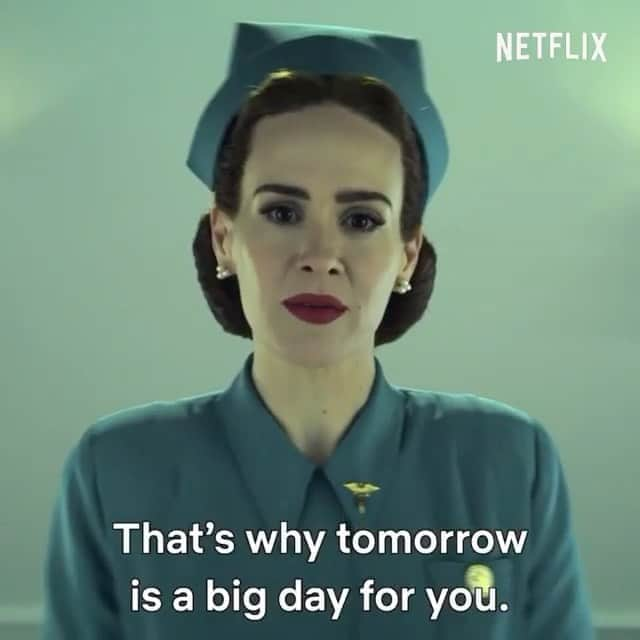 チャーリー・カーバーのインスタグラム：「Tomorrow is a big day for you. #Ratched @ratchednetflix」