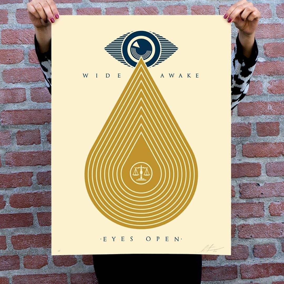 Shepard Faireyのインスタグラム：「I’m proud to be a member of Wide Awakes /@wideawakes2020, a network of thousands of artists working together to build art to get out the vote, and agitate for change before AND after the election. We believe in the power to radically reimagine the future.⁠ ⁠ Wide Awakes believes that art has the power to wake people up. Art is a tool to educate, motivate, and activate our citizenry. In this election year and beyond, Wide Awakes is gathering all of our creative ventures under a common umbrella to unleash the power of art on an unprecedented scale. Wide Awakes need everyone’s help to make all these projects come to life!⁠ ⁠ If you donate $100 to Wide Awakes’ Kickstarter, you’ll receive my limited edition, WIDE AWAKE print. It’s a 18 x 24 inch silkscreen, printed with GOLD INK. Signed by me and numbered at an edition of 450. You can also get the unsigned version in the $50 @amplifierart Poster Pack. Visit the link in bio to support now. As always, thanks for caring!⁠ -Shepard⁠ ⁠」
