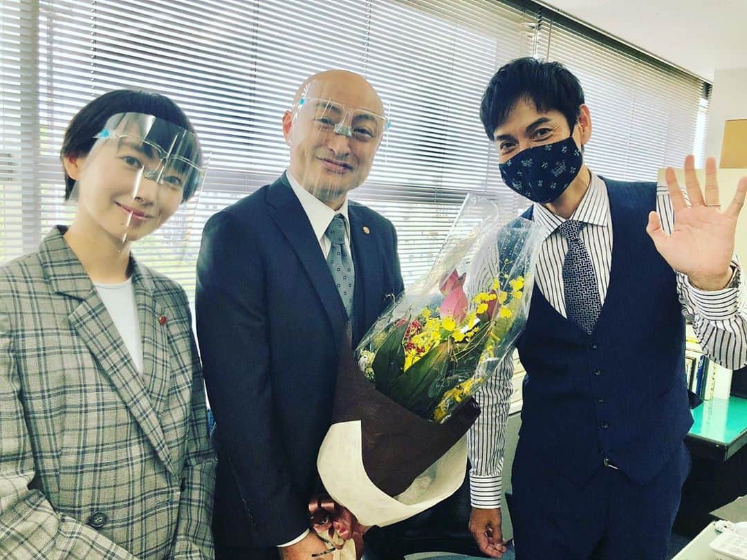 山内圭哉のインスタグラム：「「未解決の女 Season2」昨夜終わりました。お疲れ様で御座いました。 Season3はあるのだろうか。」