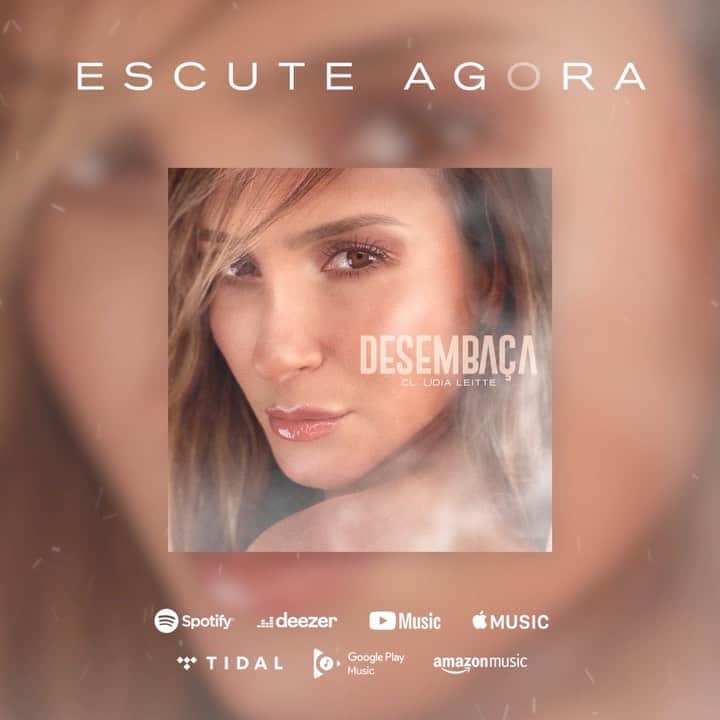 Claudia Leitteのインスタグラム：「Eitaaa! Sexta-feira chegou e o mood é este: DESEMBAÇA! Ouça já na sua plataforma preferida! Link na Bio 🌫   Muito obrigada aos meus parceiros Samir Trindade, Jack Pallas, Zoof,  Luciano Pinto, Beto Neves e Bob Snow por construirmos juntos essa música que já me enche de tanta alegria! ♥️♥️♥️ BORA, #DESEMBAÇA!!!」