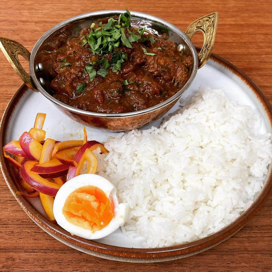 桜井誠さんのインスタグラム写真 - (桜井誠Instagram)「久々に家カレー🍛 スパイストラベラーの撮影の時に作ったガラムマサラを使ったポークカレー  狙いと少しズレたけど美味しく出来ました🍛 #スパイストラベラー　#スパイスカレー　#curry #桜井食堂」9月18日 12時45分 - m_sakurai_da