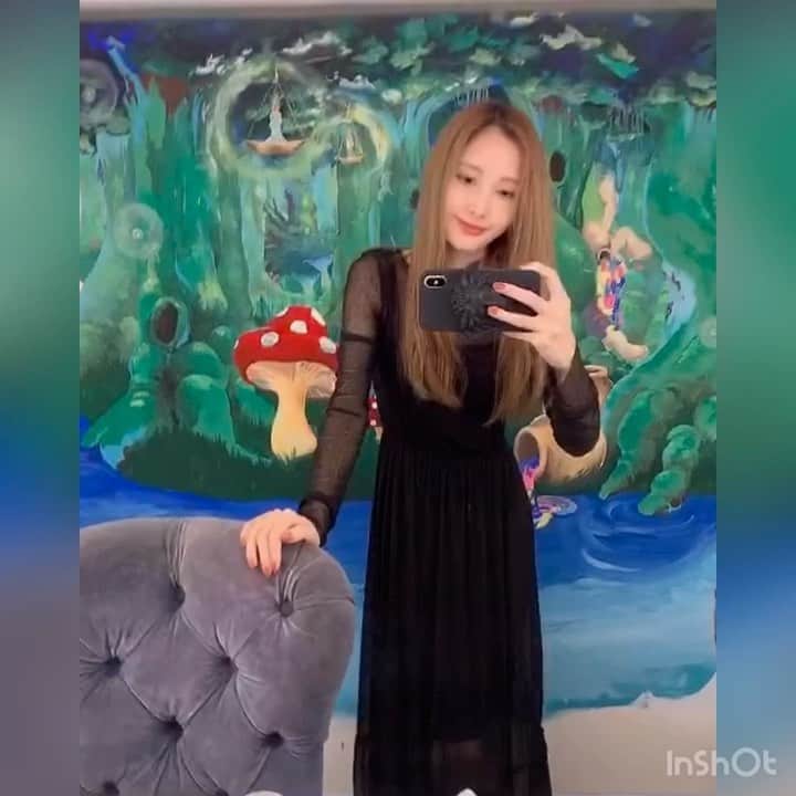 のインスタグラム：「. 🌿ヘッドスパ専門店Rabbicour （ラビクール）🌿 のプレオープンに行ってきたよ 🐇💓 ヘッドスパの部屋が森・洞窟・泉に分かれていたり、可愛い空間で癒されながら心身共にリラックスできました🥰 良い香りと絶妙な力加減での揉み解しが最高！！ 疲れが溜まっててリフレッシュしたい人におすすめ👏🏻✨ 予約時に私のインスタのアカウント名入力すると500円オフになるそうなので、ぜひ！ #ヘッドスパ専門店　#ヘッドスパ銀座　#ラビクール　#ラビクールジャーニー #美容」