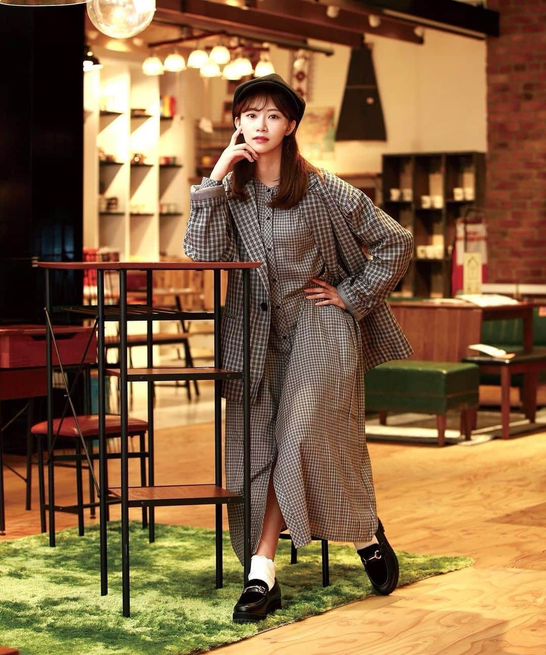 後藤理沙子のインスタグラム：「先日、イオンモール草津さんでオータムの撮影をしてきました🍂 少しづつ涼しくなってきて、秋を感じますね。 今年の秋服はどんなアイテムをゲットしようかな☺️ 公式HPや館内リーフレットでチェックしてみてくださいね。 * #イオンモール草津 #イオンモール #ビワコレ #fashion  #autumn  #秋服コーデ  #秋服 #PR」