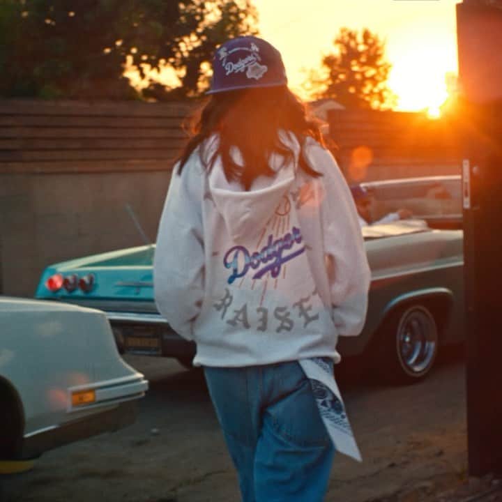 ニューエラ・キャップのインスタグラム：「Dropping tomorrow, the latest @bornxraised x New Era collaboration. Stay tuned to @neweracapstyle for more info.」