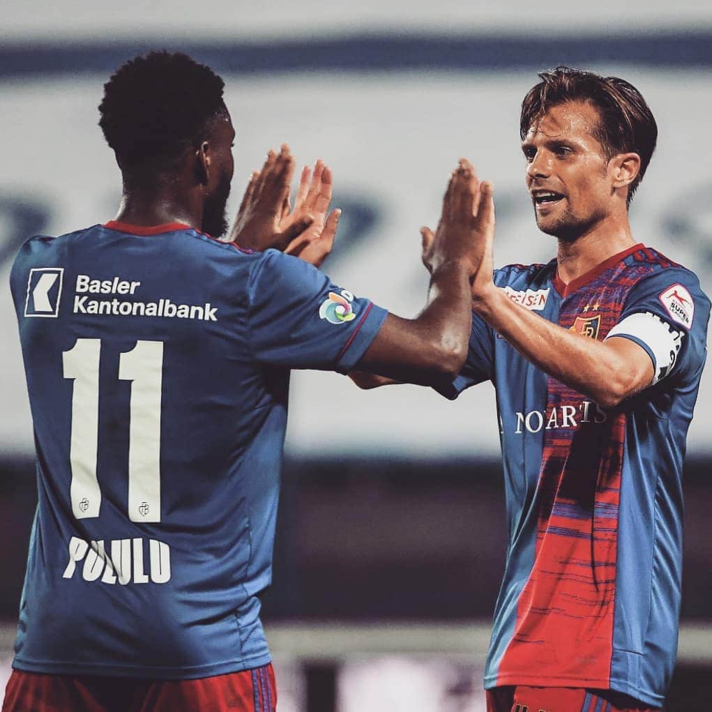 ヴァレンティン・シュトッカーのインスタグラム：「Next round ❤️⚽💙 @europaleague #Q3 #VS14」