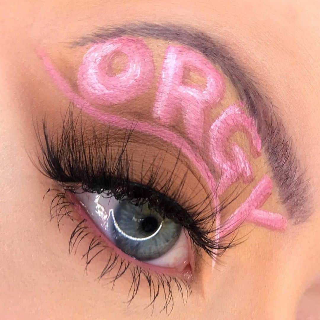 Jeffree Star Cosmeticsさんのインスタグラム写真 - (Jeffree Star CosmeticsInstagram)「O R G Y 💗 @uglyxbecca created this work of art using our #velourliquidlipstick in the shades Mannequin, Drug Lord, & Oh My God! and the #ORGY eyeshadow palette 💦 #jeffreestarcosmetics #orgycollection」9月18日 6時03分 - jeffreestarcosmetics