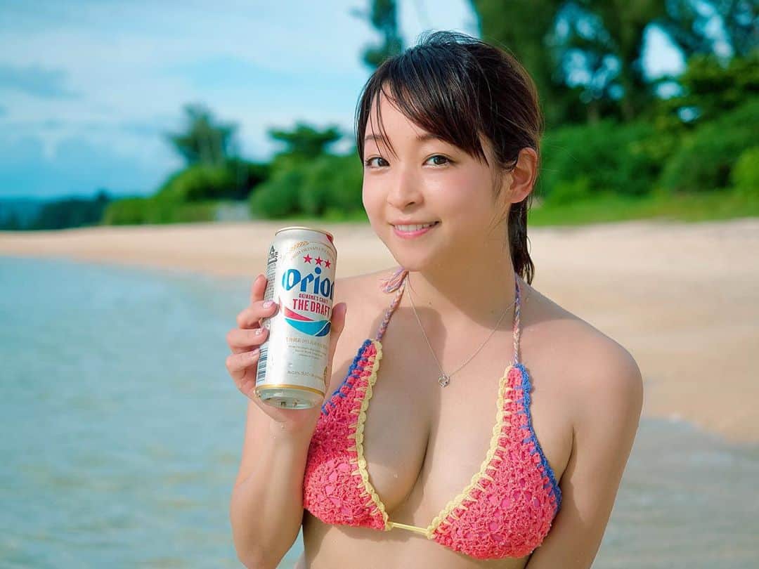 くぼたみかさんのインスタグラム写真 - (くぼたみかInstagram)「勝手にオリオンガール🐠沖縄が無性に恋しくて過去の写真😣💓 いつかまた早く行けますように、、、🙏😭 #いつかの沖縄 #okinawa #japan #orionbeer #beer #beach #オリオンビール」9月18日 6時25分 - mikakubota0923