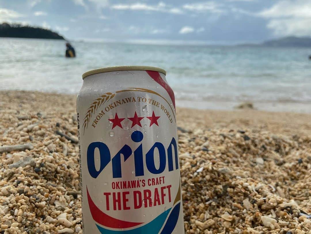くぼたみかさんのインスタグラム写真 - (くぼたみかInstagram)「勝手にオリオンガール🐠沖縄が無性に恋しくて過去の写真😣💓 いつかまた早く行けますように、、、🙏😭 #いつかの沖縄 #okinawa #japan #orionbeer #beer #beach #オリオンビール」9月18日 6時25分 - mikakubota0923