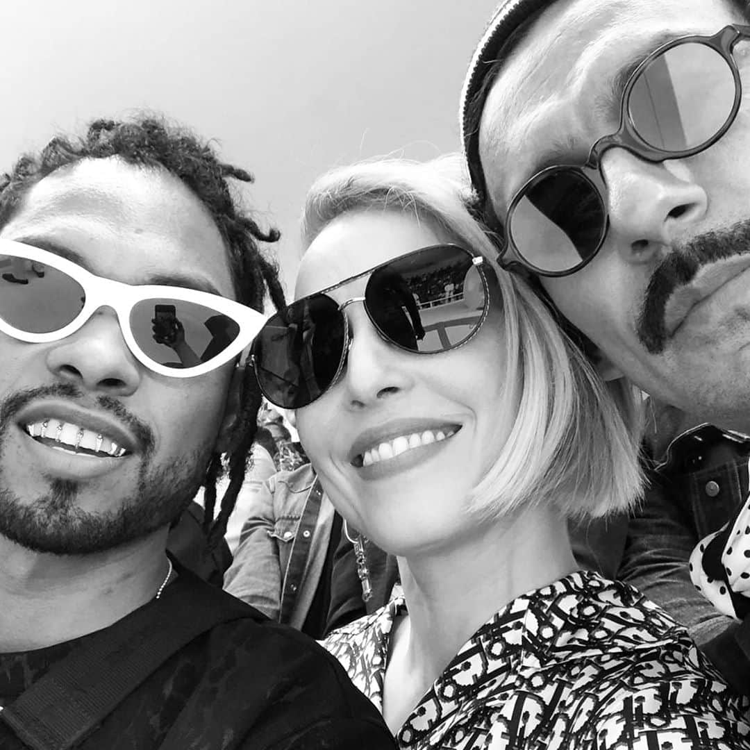 ミゲルのインスタグラム：「Congratulations @noomirapace ! As insightful and inspiring as the virtual premier was, “The secrets We Keep” is one of those movies I need to go see in theaters now that we can. What a story. Out now in Theaters. (Big shout #chrismessina @joelkinnaman excellent work. Also, @h.a miss you my brother !)」