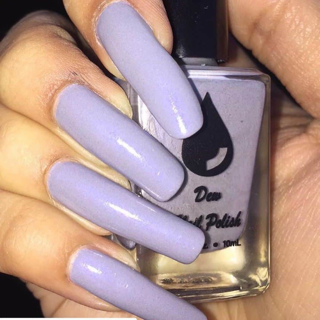 Nail Designsさんのインスタグラム写真 - (Nail DesignsInstagram)「#Repost @basicnailart2020  ・・・ This is beach blue by @dewnailpolish and this is a very pretty blueish grayish type of color. In some pics it does look a bit grey but this is blue in real life and I absolutely love this color along with their gold punch. Both of their colors are great in terms of formula. They are very opaque in two coats and I absolutely love them so do check them out and enjoy their products for $4 each which is very affordable and thank you @dewnailpolish for this gorgeous polishes I absolutely loved them.」9月18日 10時20分 - nailartfeature