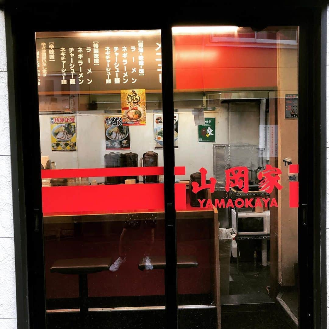 橋本塁さんのインスタグラム写真 - (橋本塁Instagram)「おはようございます！朝ラン終了！ 今日は雨で涼しくて走りやすかったです！ひたすら狸小路を往復ランニング。 心身共に健康で 札幌写真展&STINGRAY2日目。 11-21時 AIR-G生出演(12:30過ぎから)！  #stingrun #朝ラン #玉ラン #adidas #adidasultraboost  #run #running #ランニング　#心身ともに健康に #counteraction #カウンターアクション #山岡家 #札幌　#sapporo #北海道 #札幌ランニング」9月18日 10時28分 - ruihashimoto