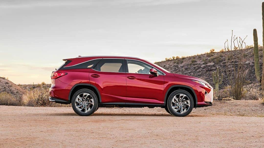 Lexus USAのインスタグラム：「Tomorrow’s maintenance at today’s prices. Help keep your #Lexus running at peak performance with Prepaid Maintenance. Visit the link in our bio to learn more.」