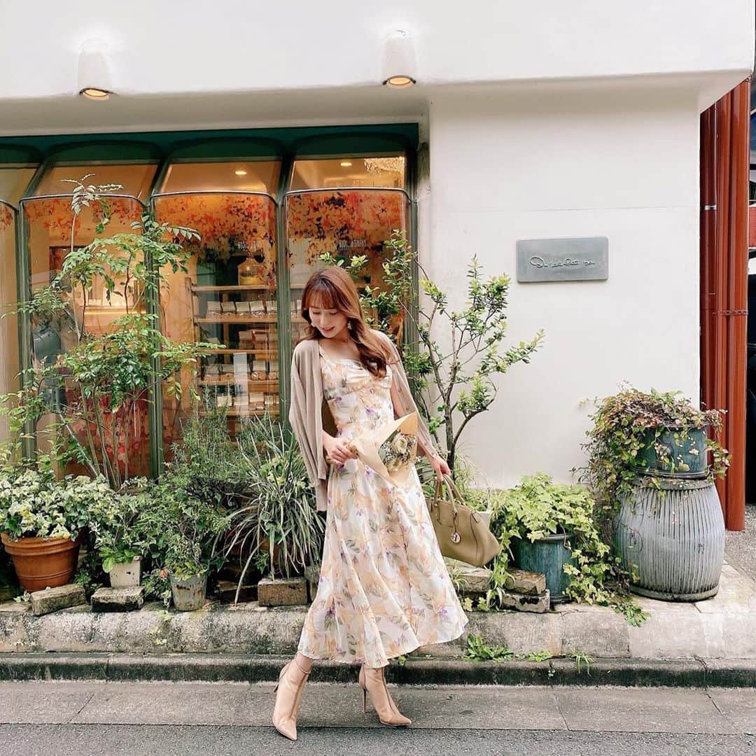 堀尾実咲のインスタグラム：「🐰💛  #onepiece ▷ @rienda_official  #shoes ▷ @darich_official  #fashion #cordinate #rienda #darich #portrait」