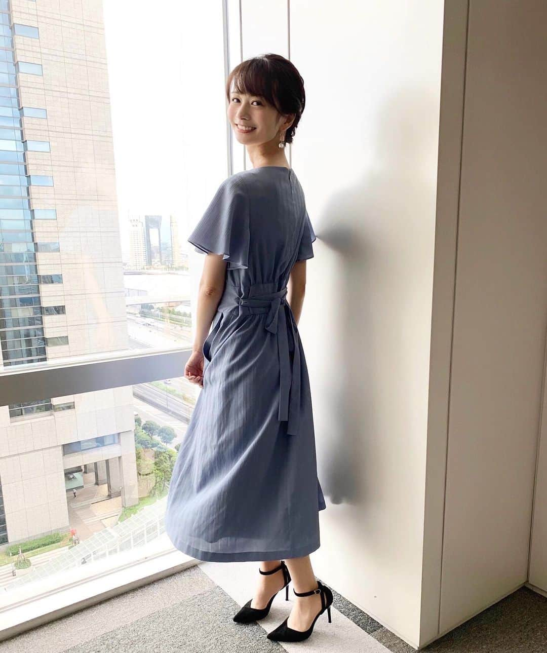 高見侑里さんのインスタグラム写真 - (高見侑里Instagram)「◡̈♥︎﻿ 今朝の#めざましテレビ はブルーのワンピースでした💙﻿ ﻿ ワンピース…#TONAL﻿ ピアス…#ABISTE」9月18日 11時41分 - yuri_takami_official