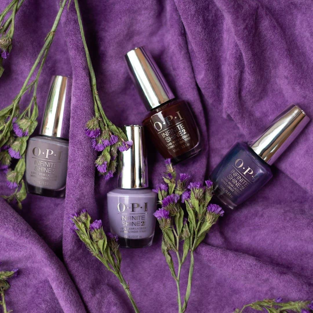 OPIさんのインスタグラム写真 - (OPIInstagram)「The purple side of #OPIMuseOfMilan, because every collection needs a royal touch.👑   Shades: #AddioBadNailsCiaoGreatNails, #GalleriaVittorioViolet, #ComplimentaryWine and #LeonardosModelColor  #ColorIsTheAnswer #OPIInfiniteShine #PurpleMani #Fall2020Fashion #NailTrends #ModernNails #FallMani #FallNails #OPIObsessed #NailInspo #PurpleNails」9月18日 12時10分 - opi