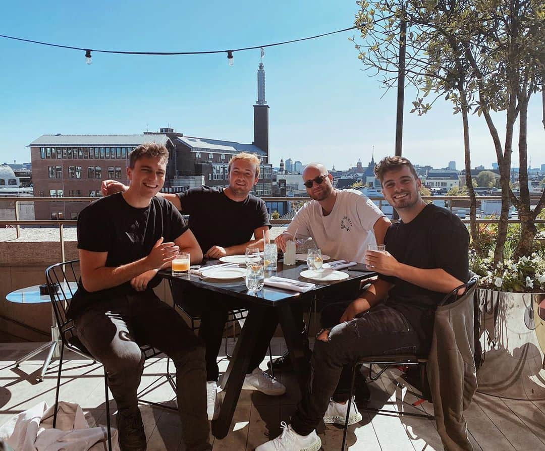 マーティン・ギャリックスさんのインスタグラム写真 - (マーティン・ギャリックスInstagram)「Brunch with the boys」9月18日 21時56分 - martingarrix