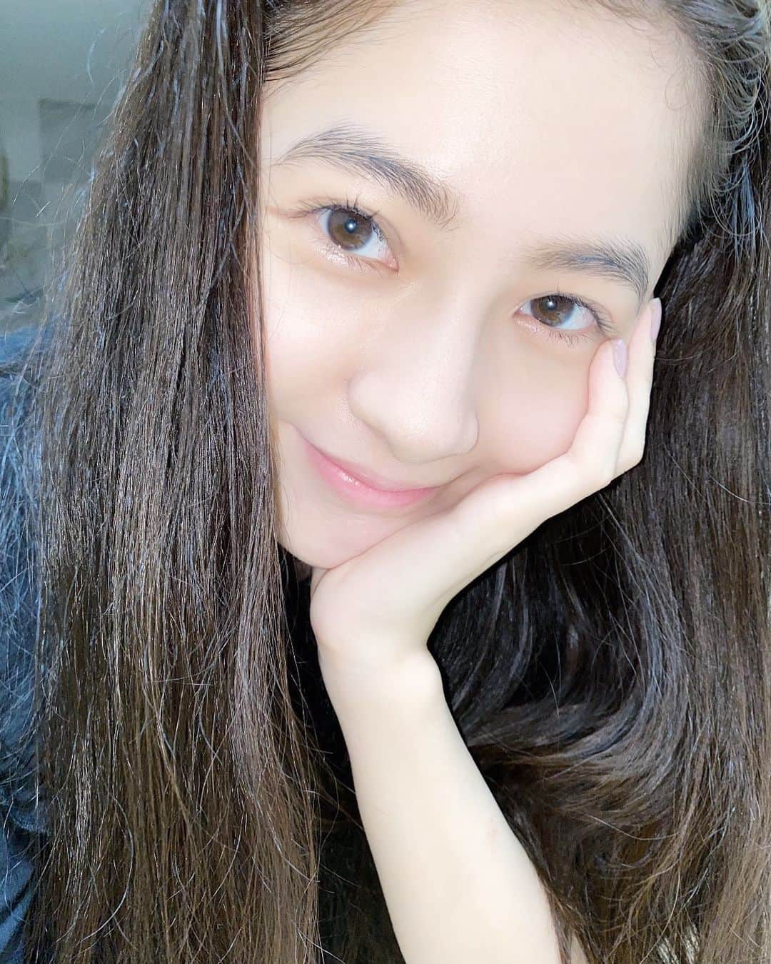 雪嶋桃葉のインスタグラム：「この頃は　はまぐり　が美味しい〜とほぼ毎日食べる〜という報告です〜 はは。」