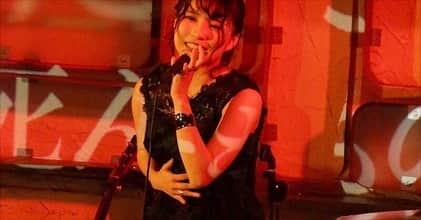 枢木あおいのインスタグラム：「レコ発ワンマンライブ *** set list  1 たばこ / コレサワ  2 二人のステラ / オリジナル 3 真夏の夜の夢 / 松任谷由実 4 小夜子 / みきとP 5 My Dearest / supercell 6 Little Braver / Girls Dead Monster 7 テサグリロンド / オリジナル 8 まだいけます / 阿部真央  9 FLY AWAY / オリジナル  Enc. テサグリロンド 二人のステラ FLY AWAY  *** めちゃくちゃにたのしかったね🐻 オリジナル曲いっぱい聞いてね😇  #レコ発 #初ワンマン #ワンマンライブ #セクシー女優 #枢木あおい #グレープフルーツムーン #ミルジェネ #緊張で #何度も #吐きかけた」