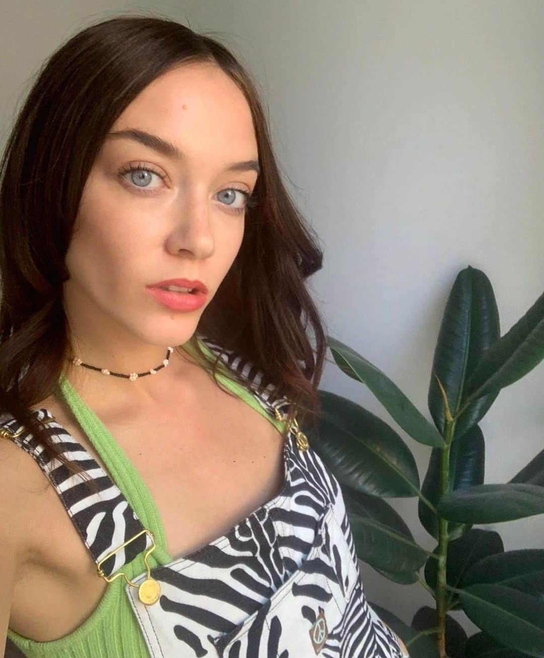 Elizabeth Jane Bishopのインスタグラム：「🦓💚 @houseofsunny 💚🦓」