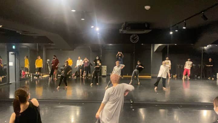 黒須洋壬のインスタグラム：「黒須洋嗣 JAZZ CLASS(sub) 2020.Sep.18th @danceworks_jpn  @xross #不可幸力  #vaundy #mask #dance #jazzdance #tokyo #japan」