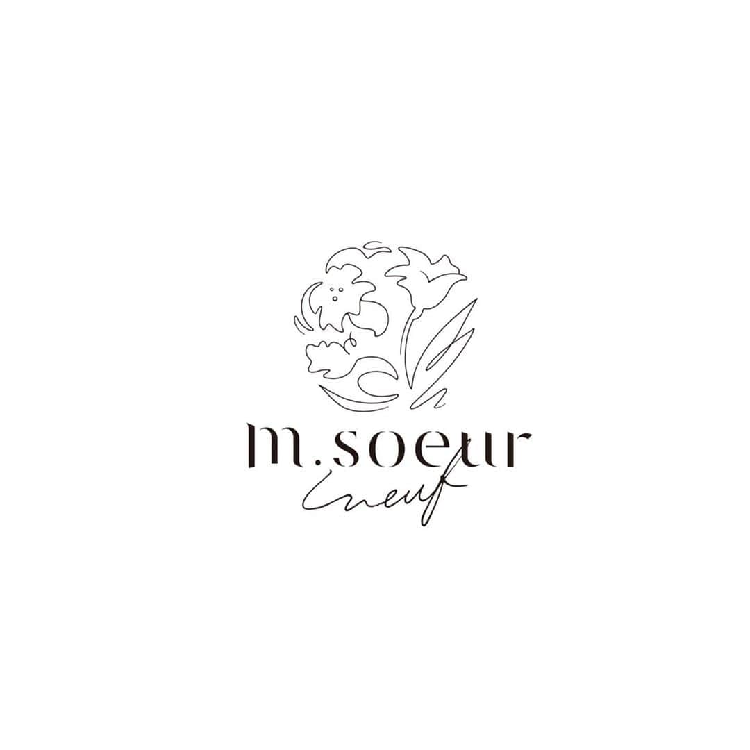 のインスタグラム：「【 名古屋PARCO店 open! 】﻿ ﻿ 9/5より﻿ m.soeur 名古屋PARCO店が﻿ open致しました！﻿ ﻿ ーーーーーーーーーーーー﻿ 名古屋PARCO 西館 1館﻿ エスカレータ横﻿ ーーーーーーーーーーーー﻿ ﻿ 既にたくさんの方にご来店頂き﻿ とても嬉しく思っております！﻿ ﻿ まずは1年限定でのオープンとなります。﻿ 短い催事期間では出来なかった事をこのお店では沢山叶えていきます＊﻿ ﻿ m.soeurオリジナル布花のアクセサリーや﻿ お花やレースをモチーフにしたメタルのアクセサリーだけでなく﻿ ﻿ 植物やお花に関わるm.soeur以外の商品も並びますので、そちらもお楽しみ下さい！﻿ ﻿ 5000円(税込)以上お買い上げの方に先着で﻿ 名古屋店限定のオリジナルノベルティをご用意しております＊﻿ ﻿ #名古屋PARCO#m_soeur#エムスール#新店舗#アクセサリー#ハンドメイド#名古屋#矢場町#ドライフラワー#フラワーボトルライト#Flower#お花#はなのあるくらし#Flowerbottlelight﻿ ﻿」