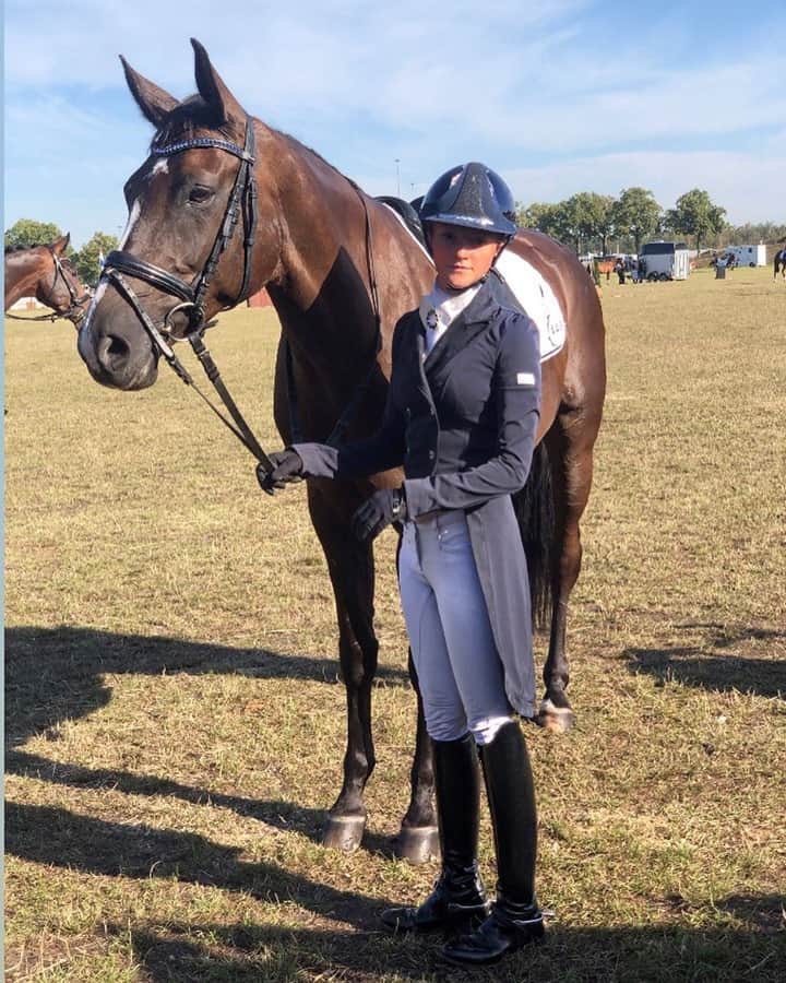 アルベルトファッシャーニのインスタグラム：「Extra-cute @annabjorneventing in our boots 😻🙏🏼📷⁠ Thank you for featuring!⁠ ⁠ #albertofasciani #riders #equestrians」