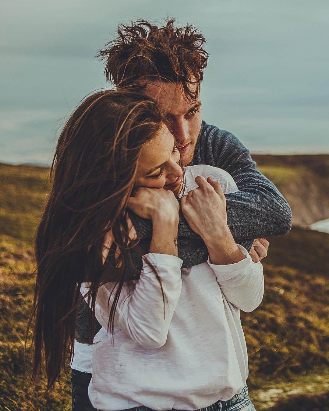イバイ・ゴメスのインスタグラム：「Nuestra persona favorita. 💕 La que ha hecho posible convertir mi mayor sueño en realidad 👨‍👩‍👧‍👦. La mejor amiga, compañera, pareja, mujer y mami que podíamos haber encontrado por el camino. No sabes lo bonito que es, que los que te rodeamos podamos presumir y aprender de todos tus valores. Sentimos todo el amor, respeto y admiración por ti, mi vida. Esperamos que disfrutes tal y como mereces de tu día. ZORIONAK!  ¡FELIZ CUMPLEAÑOS! 🎂 ¡TE AMAMOS CON LOCURA! ❤️ • Fdo: Aiala, Marko y aita.」