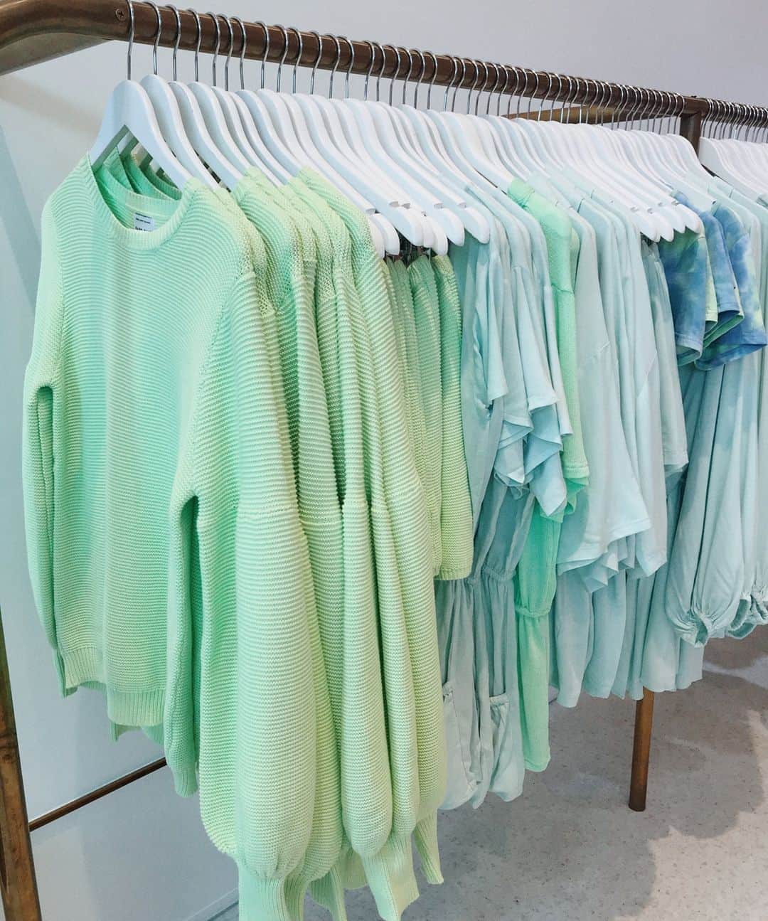 のインスタグラム：「🦋🧚🏼 New Collection now in store & online #saboskirt 🧚🏼🦋」