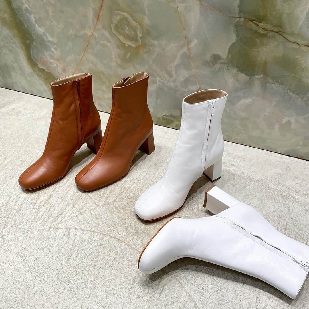 H BEAUTY&YOUTHさんのインスタグラム写真 - (H BEAUTY&YOUTHInstagram)「＜Maryam Nassir Zadeh＞ AGNES BOOTS for women ¥84,000-(+tax)  #H_beautyandyouth @h_beautyandyouth  #BEAUTYANDYOUTH #Unitedarrows #maryamnassirzadeh」9月18日 16時48分 - h_beautyandyouth