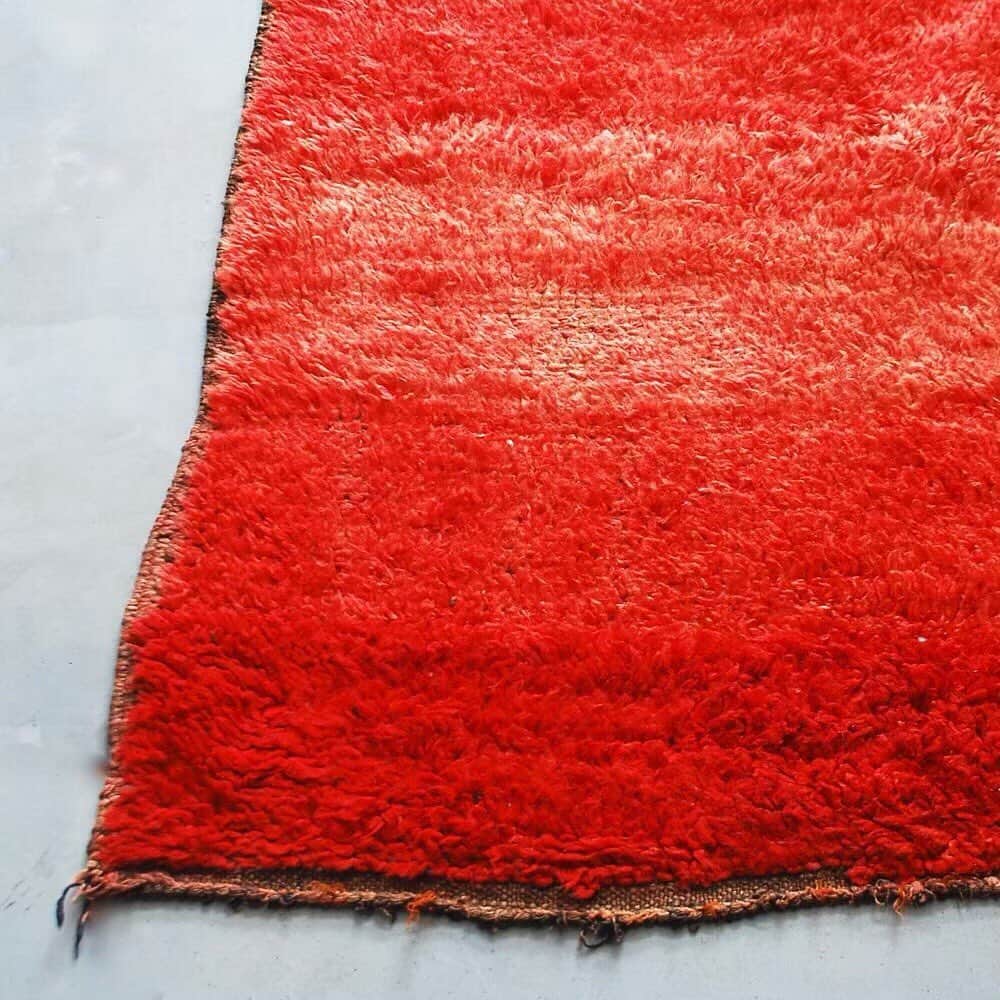 wonder_mountain_irieさんのインスタグラム写真 - (wonder_mountain_irieInstagram)「_  MOROCCAN RUG / モロッコラグ "ムーリルト / W175cm × H244cm MR-035" ￥151,800- _ 〈online store / @digital_mountain〉 https://www.digital-mountain.net/shopdetail/000000009305/ _ 【オンラインストア#DigitalMountain へのご注文】 *24時間受付 *15時までのご注文で即日発送 *1万円以上のお買い物で送料無料 tel：084-973-8204 _ We can send your order overseas. Accepted payment method is by PayPal or credit card only. (AMEX is not accepted)  Ordering procedure details can be found here. >>http://www.digital-mountain.net/html/page56.html _ #LIGHTYEARS #ライトイヤーズ #MOROCCANRUG #モロッコラグ #BENIOUARAIN #ベニワレン #ムーリルト _ 本店：#WonderMountain  blog>> http://wm.digital-mountain.info/blog/ _ 〒720-0044  広島県福山市笠岡町4-18  JR 「#福山駅」より徒歩10分 #ワンダーマウンテン #japan #hiroshima #福山 #福山市 #尾道 #倉敷 #鞆の浦 近く _ 系列店：@hacbywondermountain _」9月18日 16時57分 - wonder_mountain_