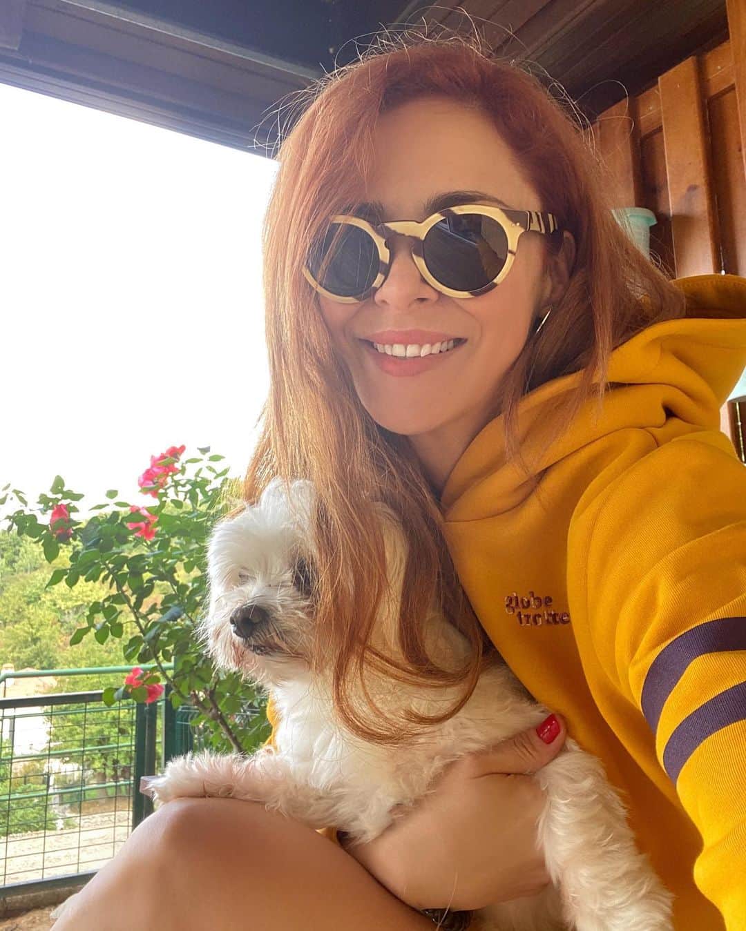 Mine Tugayのインスタグラム：「🧡」