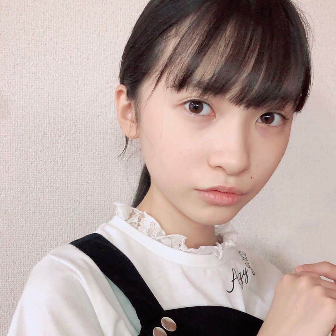 桧山ありすさんのインスタグラム写真 - (桧山ありすInstagram)「今日の朝｢今から学校行ってきます！｣って時に撮った写真😜📸  今日で今週最後だね✨ 皆お疲れ様です(* ´ ˘ ` *)💗 やっと明日から四連休だ～🥳 皆は何するか決まってる？  頂いてたコメント💌 仲良しのプチモは！ 本当にみんな仲良しなの💕 その中でも友情企画で 「ジュリス」をやらせてもらったじゅり©︎ととっても仲良しだよ～🥳  #ニコプチ #プチモ #桧山ありす」9月18日 17時27分 - alice.hiyama