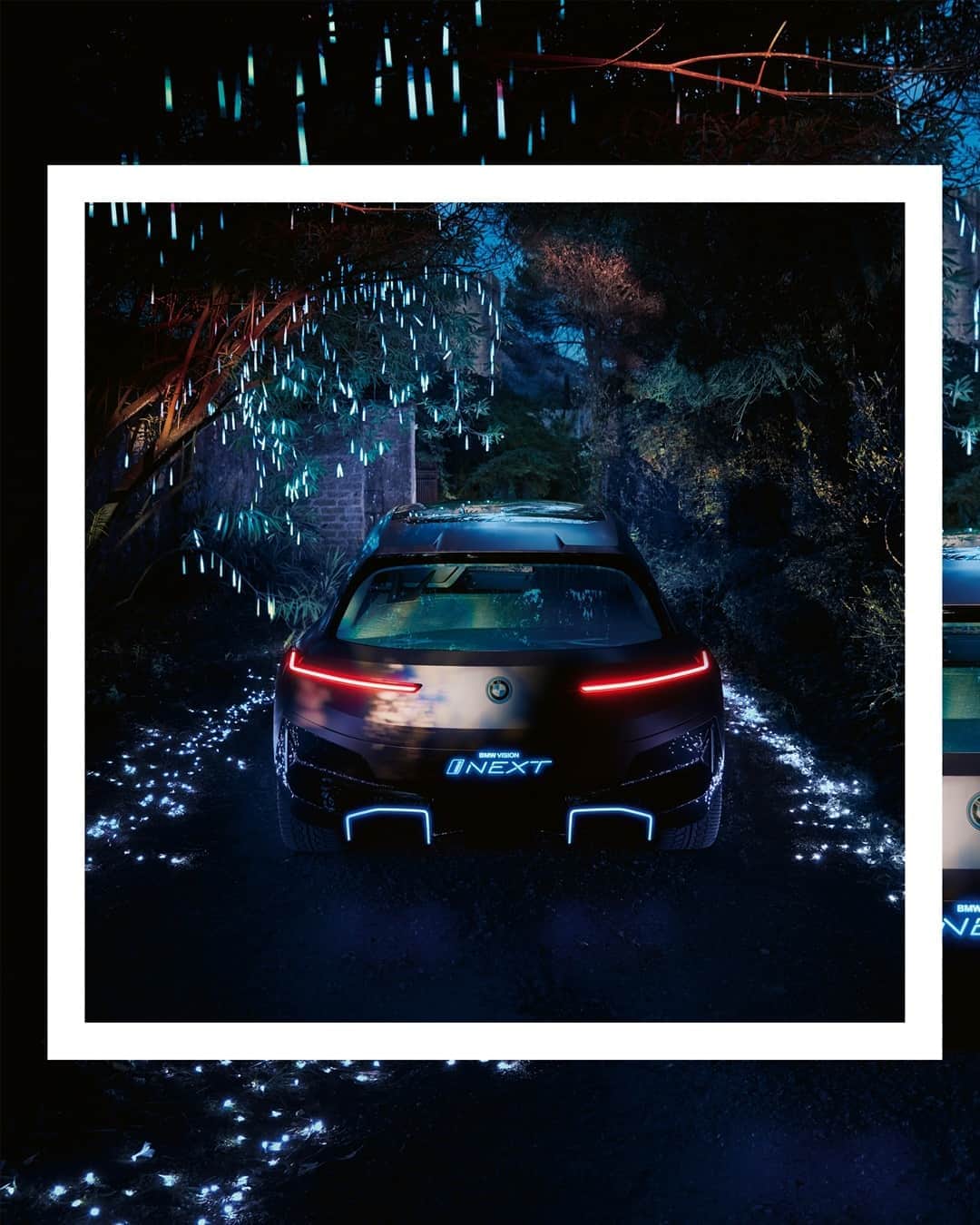 BMWのインスタグラム：「The night shows the light of the soul. The BMW Vision iNEXT. #BMW #VisioniNEXT #iNEXT #BMWi #bornelectric」