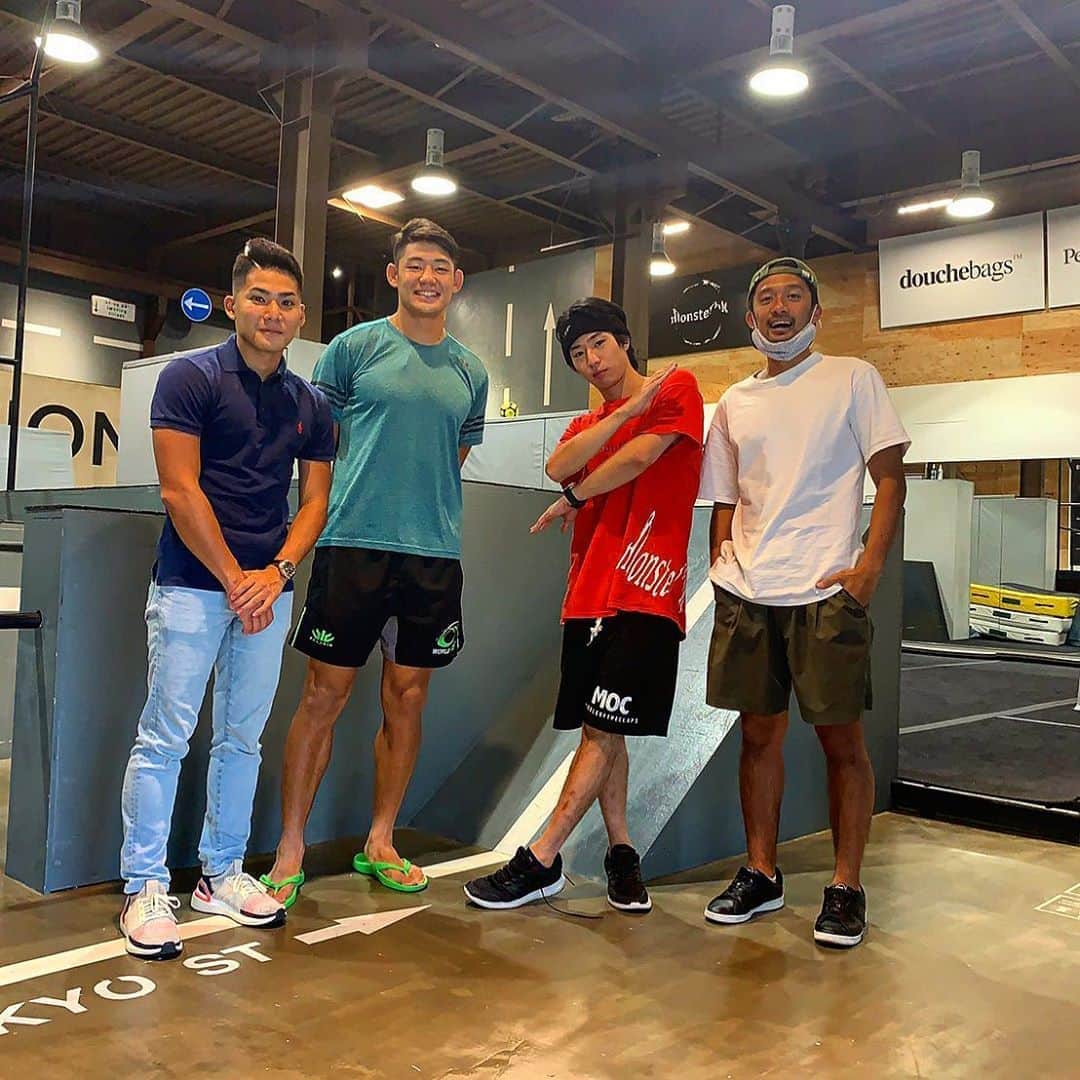 のインスタグラム：「パルクールに挑戦🔥難しい技を簡単に見せる！これがパルクールの極意✨やればやるほど奥が深く楽し過ぎるスポーツでした😄 #パルクール #parkour #pk」