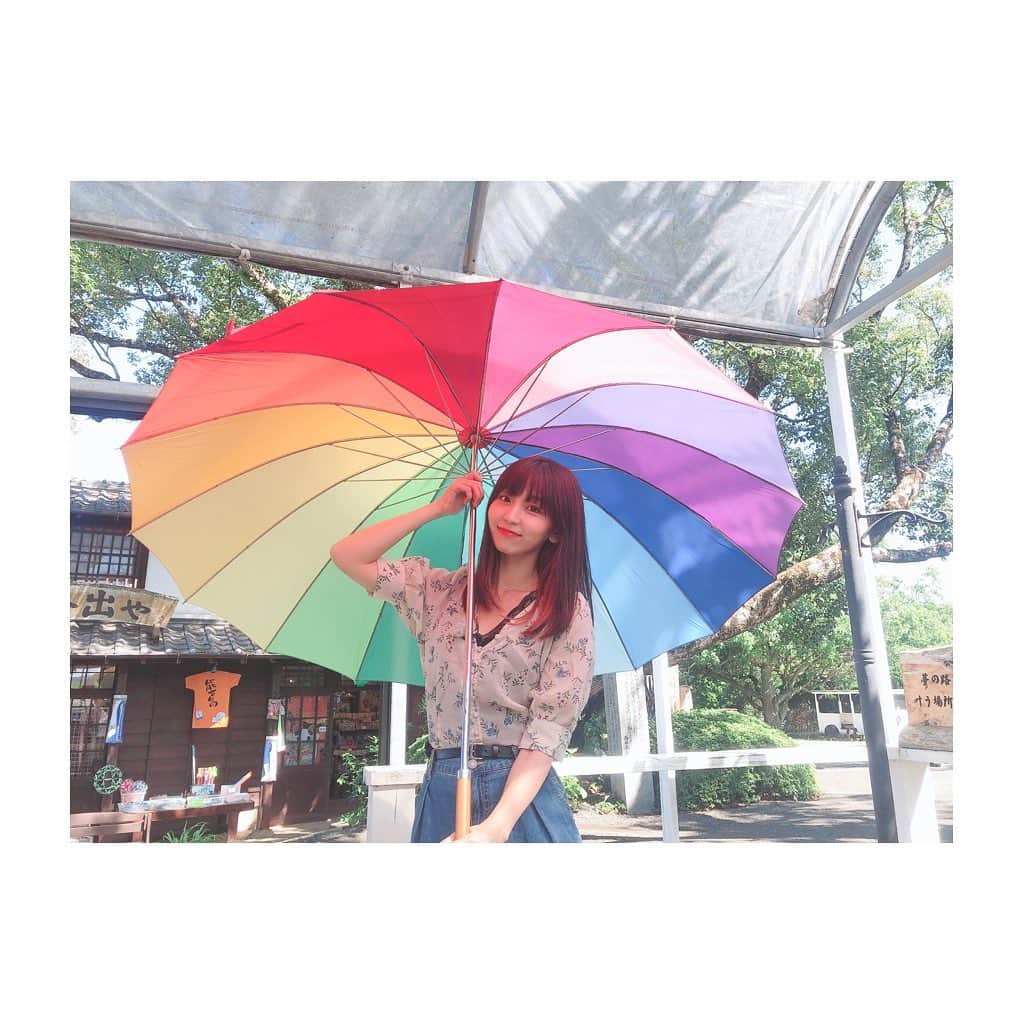吉川千愛のインスタグラム：「ロケで行った﻿ 能古島アイランドパーク🌈﻿ ﻿ 傘が映えてた！！﻿ IQとLinQする。﻿ 放送になったらまたお知らせします〜♪﻿ ﻿ #LinQ﻿ #吉川千愛﻿ #こんにちあ﻿ #あいんちゅ﻿ #能古島﻿ #能古島アイランドパーク ﻿ #福岡﻿ #fukuoka」