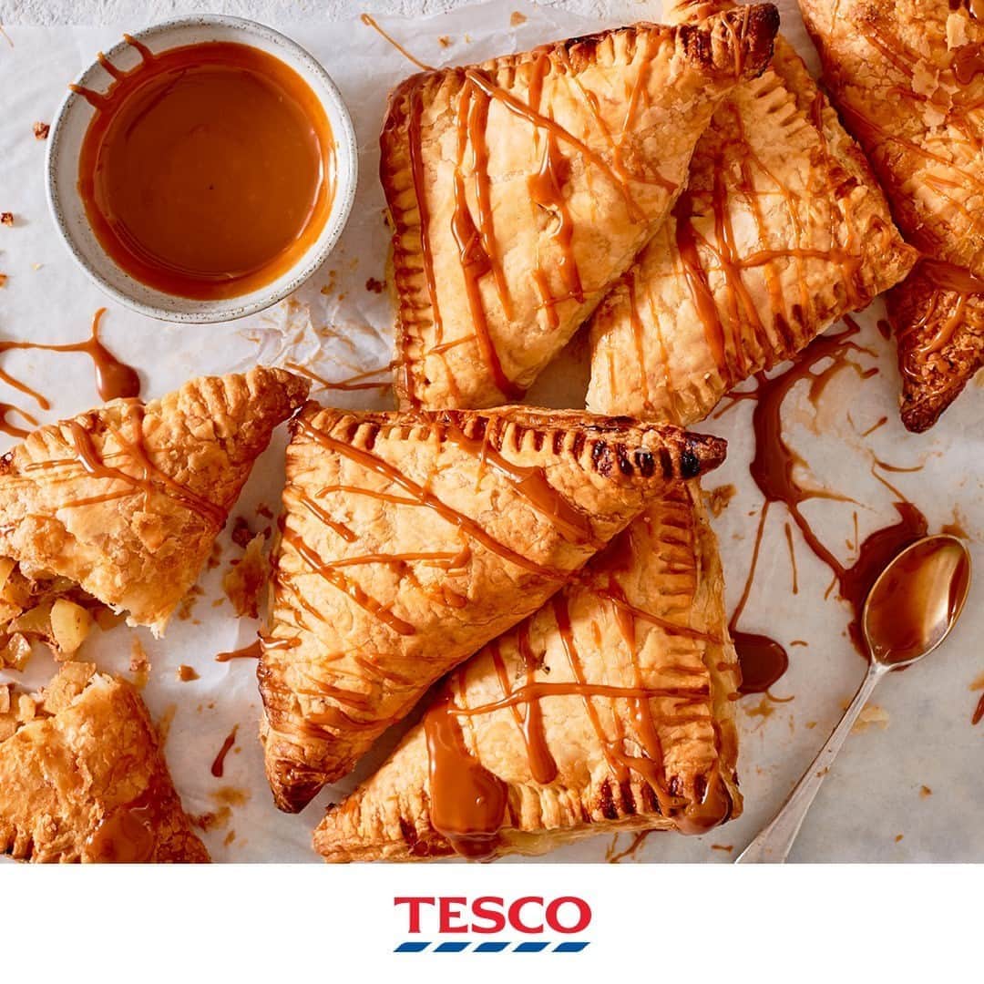Tesco Food Officialさんのインスタグラム写真 - (Tesco Food OfficialInstagram)「These apple turnovers are made with only 3 ingredients. Yes, it’s true - you have to see our latest story to believe it.」9月18日 19時00分 - tescofood