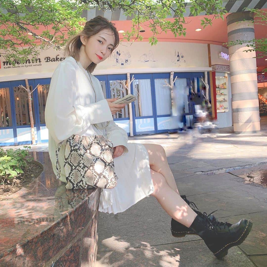 塩川裕美のインスタグラム：「. . 初おろしマーチン🍒」