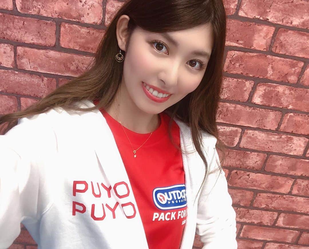 橘ゆりかのインスタグラム：「💎おしらせ💎﻿ ﻿ 9/19(土) 19:00〜21:30﻿ 人気モデルやタレントが、dynabookのパソコンを使って「ぷよぷよ」に挑戦する番組にMCとして出演します❣️﻿ ﻿ youtu.be/AfItKGe_4bc ﻿ Twitterにリンク貼ってるので﻿ YouTubeから見てくださいね🍀﻿ ﻿ ぷよぷよプロ選手の技術と﻿ レクチャー力にも注目です〜😊✨﻿ ﻿ ﻿ #dynabook #ぷよぷよeスポーツ #ぷよぷよ #esports #ゲーマー女子 #橘ゆりか #outdoorproducts #puyopuyo」