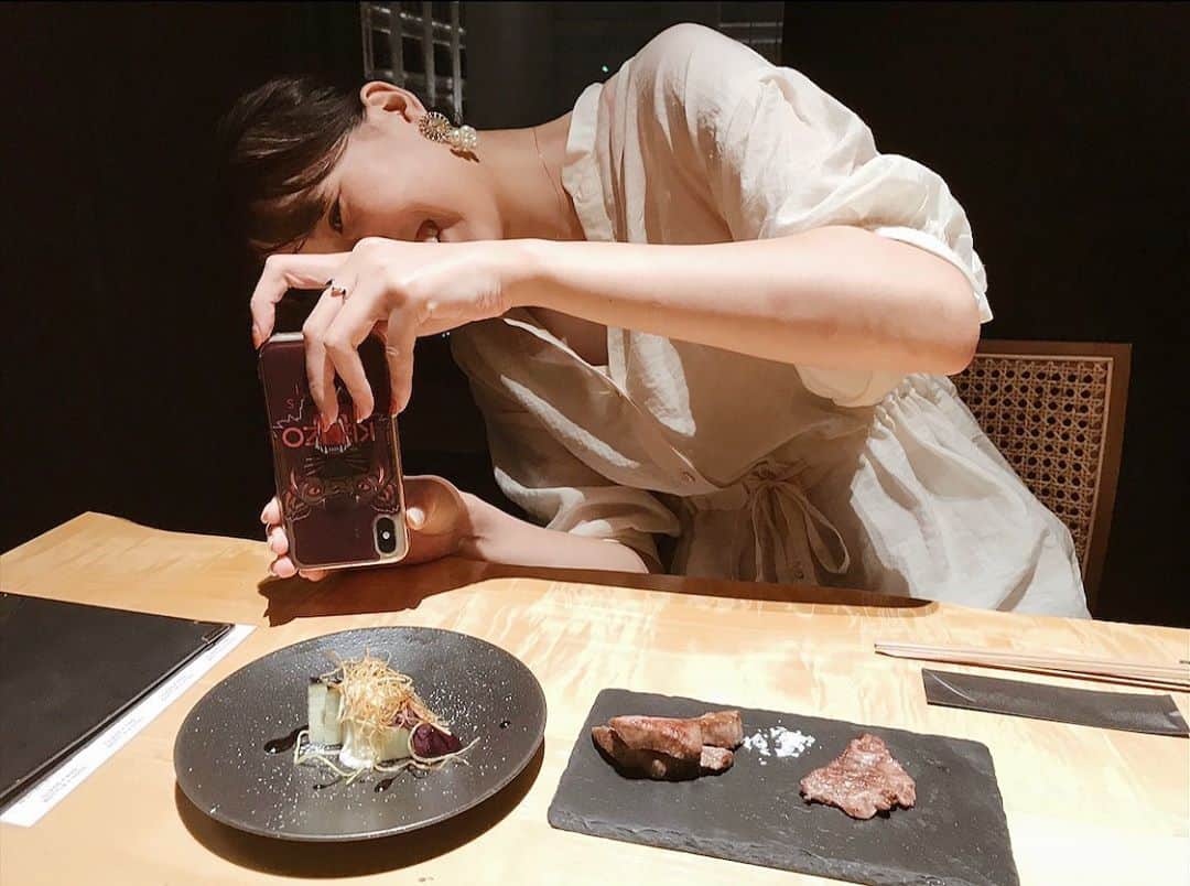野村明日香のインスタグラム：「﻿ ﻿ ケータイを逆さにするといい感じに撮れるらしい🙃﻿👏🏻 ﻿」