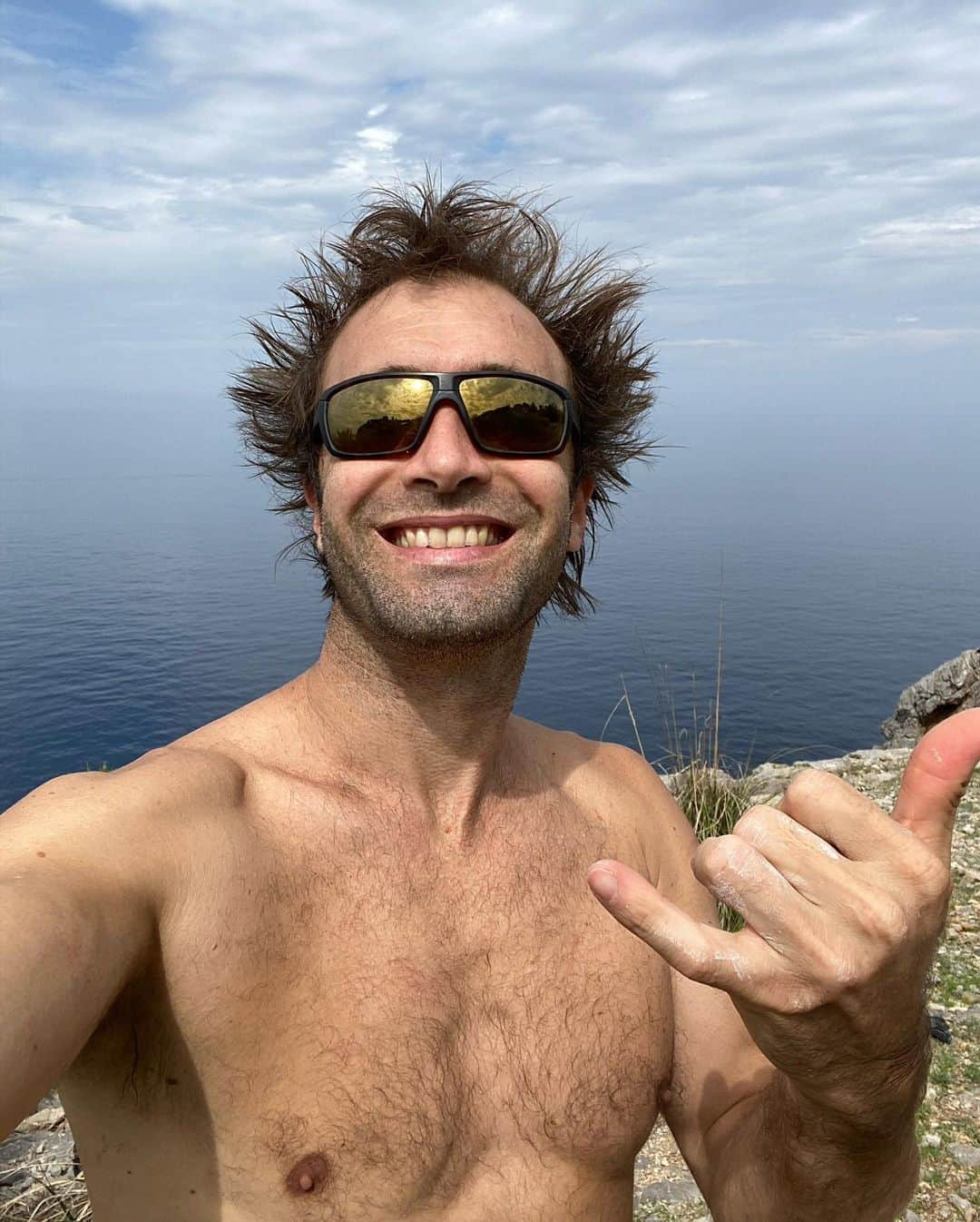 クリス・シャーマさんのインスタグラム写真 - (クリス・シャーマInstagram)「Viaje relámpago a Mallorca. In life, we are often overwhelmed with decisions. But one thing is clear for me: when you have a opportunity to go climbing, TAKE IT!」9月18日 20時19分 - chris_sharma