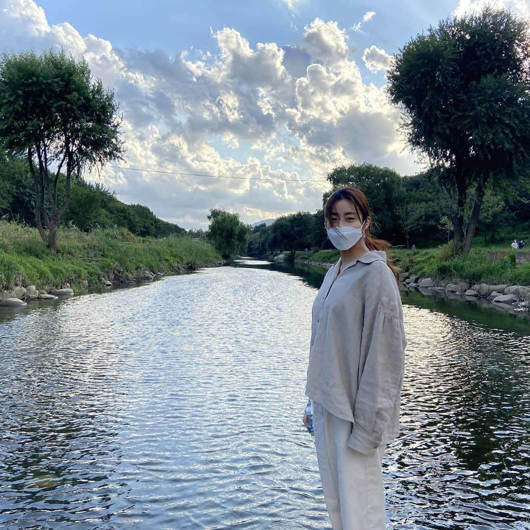 カン・ソラのインスタグラム：「#거짓말같은날씨」