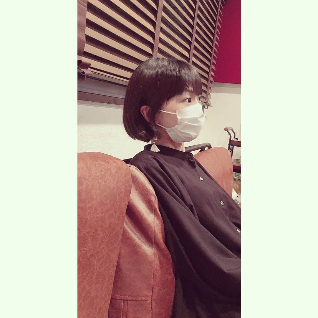 熊木杏里のインスタグラム：「見て、聴いてチェック。  良い感じのスタジオライブ映像も 出来てきました。 色々と時の流れを感じます。  CDと共に楽しんで貰えますように。  うんうん。」