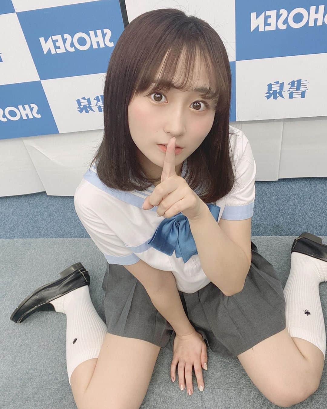 のインスタグラム：「. .  Cream10月号のお渡しイベントでした🐇💭  制服をまた着れる機会がきますように🍦 5号連続掲載本当に有難うございますみんなのおかげです」