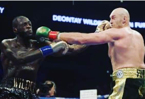 タイソン・フューリーさんのインスタグラム写真 - (タイソン・フューリーInstagram)「Again just to put everyone straight I’m fighting @bronzebomber next whenever it is wherever it is! Everyone else can join the queue, #fakenews」9月18日 21時03分 - tysonfury