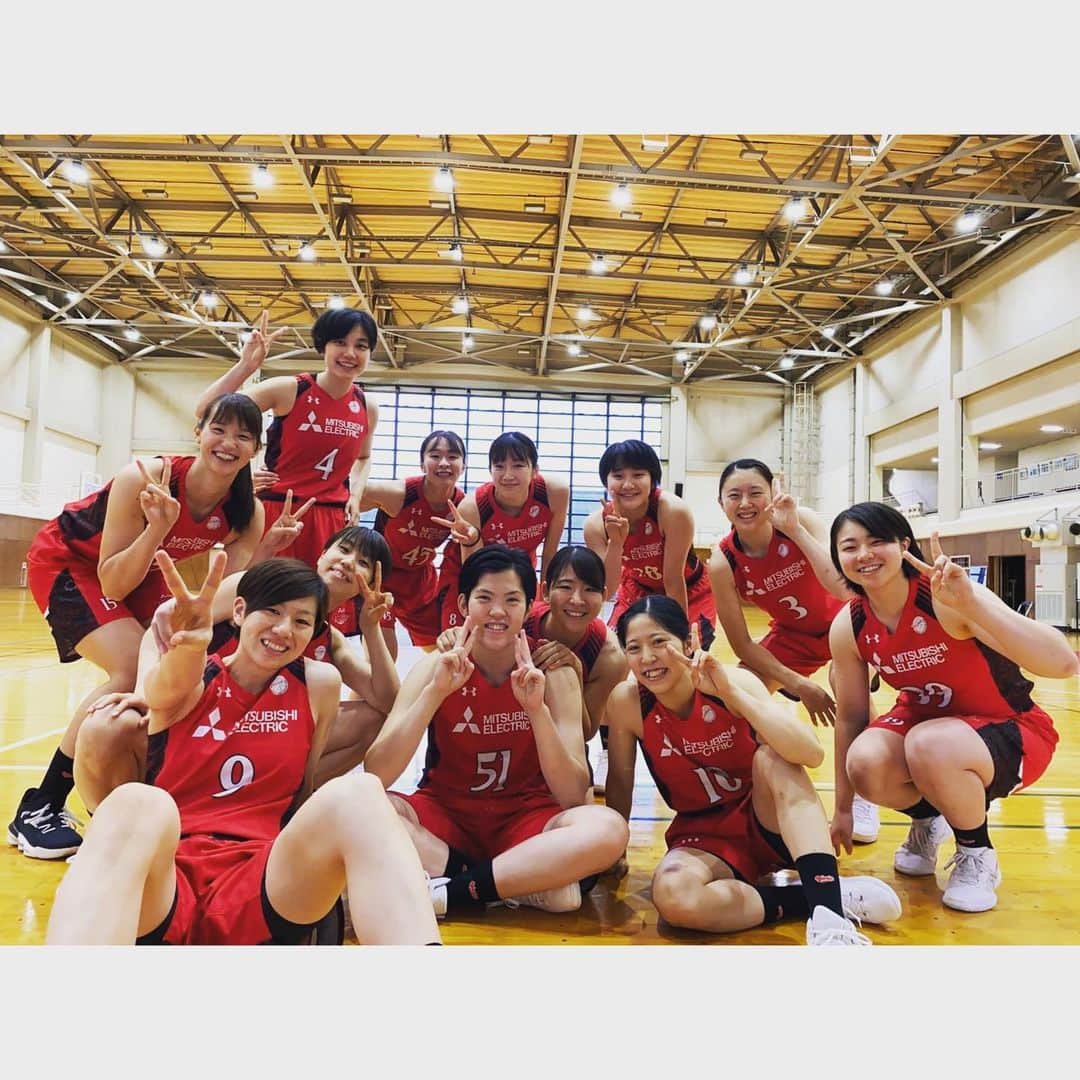 のインスタグラム：「Wリーグ開幕!!🔥 コアラーズの初戦は明日です！ 14:30Tip Off⛹️‍♀️ vsDENSO @ウィングアリーナ刈谷 . . 今年はコロナの影響で我慢続きの毎日ですがその中でもバスケットボールをさせてもらえる感謝を忘れずにplayしていきたいと思います。 . . 少しでも#バスケで日本を元気に できるよう頑張ります💪 みんなでルールを守って楽しみましょう！！⭐️ #三菱電機コアラーズ  #コアラーズ  #wリーグ」