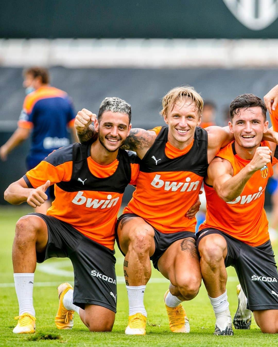 バレンシアCFさんのインスタグラム写真 - (バレンシアCFInstagram)「😜 Today’s WINNERS 🥇   #AMUNTValencia 🦇」9月18日 21時19分 - valenciacf