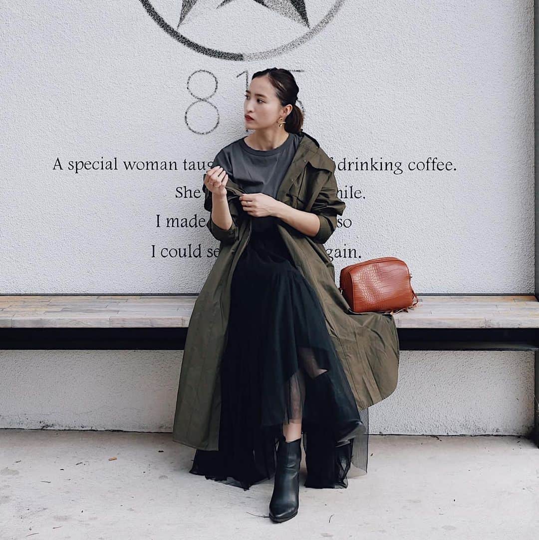 ARISA（和田有沙）さんのインスタグラム写真 - (ARISA（和田有沙）Instagram)「行きたかったカフェ〜🥺 と思ったら営業してなかった😕 ㅤㅤㅤㅤㅤㅤㅤㅤㅤㅤㅤㅤㅤ ボリュームたっぷりのチュールスカートがなんともお気に入り🥺💓ㅤㅤㅤㅤㅤㅤㅤㅤㅤㅤㅤㅤㅤ ㅤㅤㅤㅤㅤㅤㅤㅤㅤㅤㅤㅤㅤ #シャツコーデ#モノトーンコーデ#大人コーデ」9月18日 21時21分 - wadaarisa