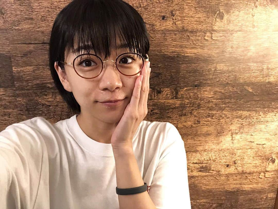 時東ぁみさんのインスタグラム写真 - (時東ぁみInstagram)「何するのか知らず、お呼ばれしたまま行ってみたら…最高だった😍 ・ 恵比寿 kajinさん やっていただいたのはハイフプラスとプラズマシャワー🚿 ※ハイフプラスはリストアップ効果 ※プラズマシャワーはニキビ、毛穴に効果あり らしいのです！！ 美容に疎い私は質問攻め💦 ・ マスク生活になってから毎日スッピンなんだけど、いつまでもスッピンでいたいから…😌 ・ ハイフプラスもプラズマシャワーも痛くてウルウルしちゃった🥺 美しくなるには痛みも乗り越えなきゃ！と思って頑張ったよ☆ ・ 2週間後にピークの美が訪れるらしいので鏡見るのが楽しみだな☆ ・ #時東ぁみ #エステ #何も知らずに行ったら #最高 #フェイシャルエステ #恵比寿 #ebisu #kajin #ハイフプラス #リフトアップ #プラズマシャワー #ニキビケア #毛穴ケア #丁寧な施術 #効果  #楽しみ #美の追求 #美容 #スッピン #すっぴん #マスク #pr #鏡見る楽しみ」9月19日 7時39分 - amitokito