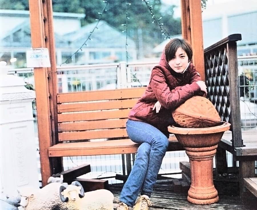 広末涼子ファンのインスタグラム：「雑誌「ヤングジャンプ 2001年 No.7」  #広末涼子 #hirosueryoko #ryokohirosue #ヒロスエ写真集」