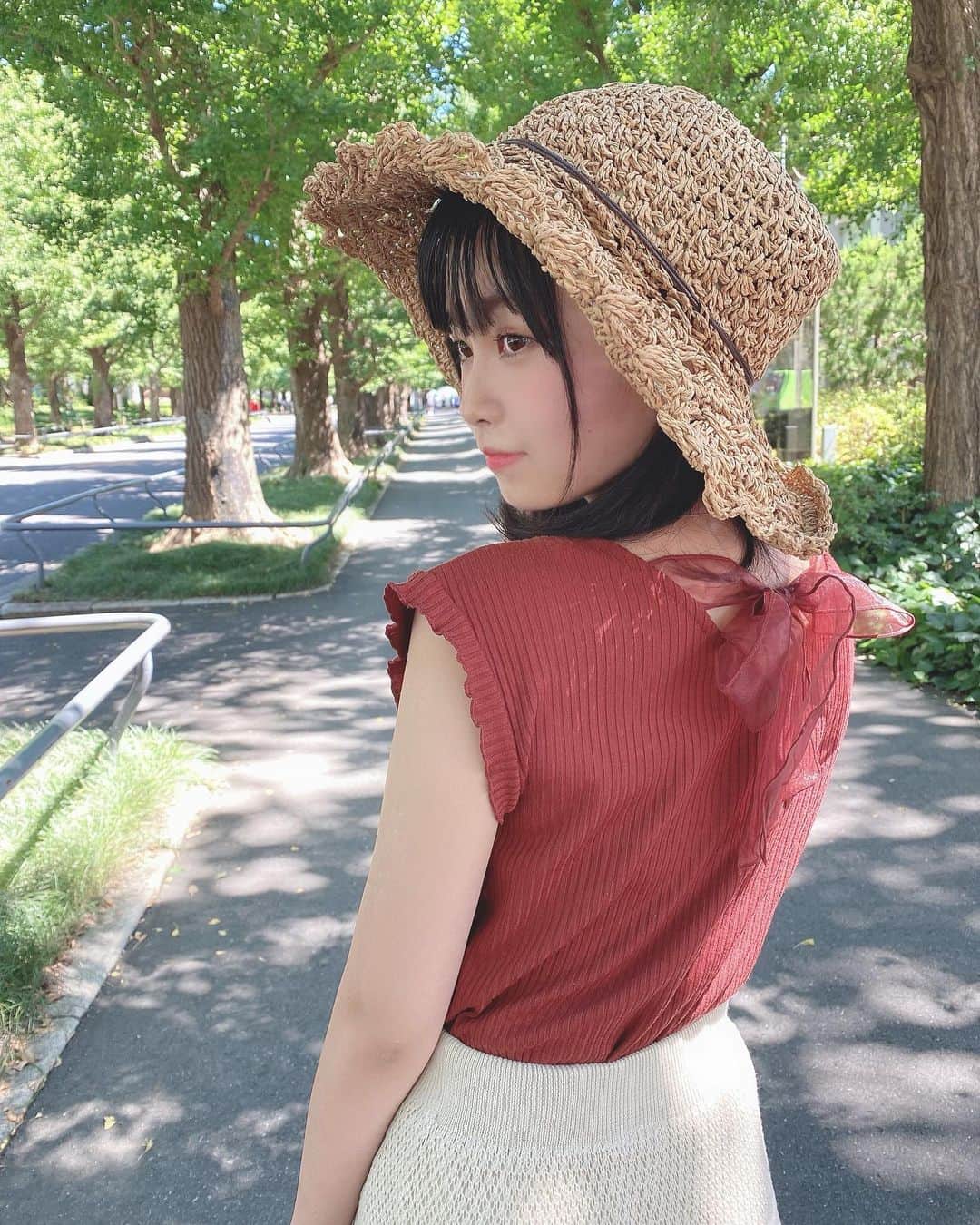 AIRIさんのインスタグラム写真 - (AIRIInstagram)「バックリボンも可愛いんです♡♡ . 后面的蝴蝶结也很漂亮！🎀 . #PiXMiX #アイドル  #idol #偶像 #かわいい #コーデ #ファッション #日本 #高校生 #女の子 #ヘアアレンジ #秋 #大人 #フェミニン #チェック #白黒 #壁 #オシャレ #kawaii #park #jk #Japan #girl #followme #green #fashion #code #可爱 #fjk」9月19日 8時19分 - aylin200442